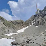 Cozy Swiss Mountain *