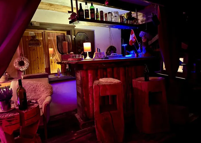 Saentis Chnorz Apartment *